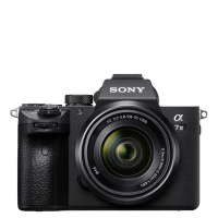 Cámara Sony Alpha A7 III + Lente 28-70 mm