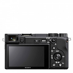 Sony A6400 con lente