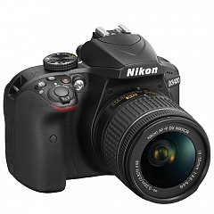 Nikon D3400 con lente