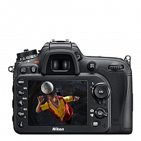 Nikon D7200 con lente