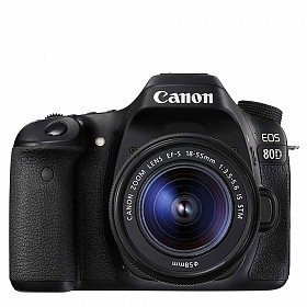 Canon 80D con lente