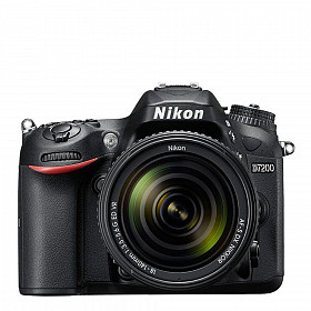 Nikon D7200 con lente